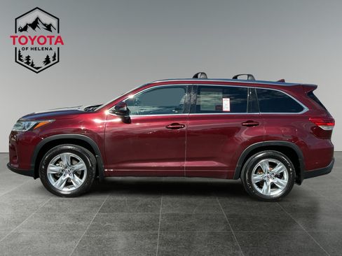 Used 2017 Toyota Highlander Limited AWD/4WD image 2
