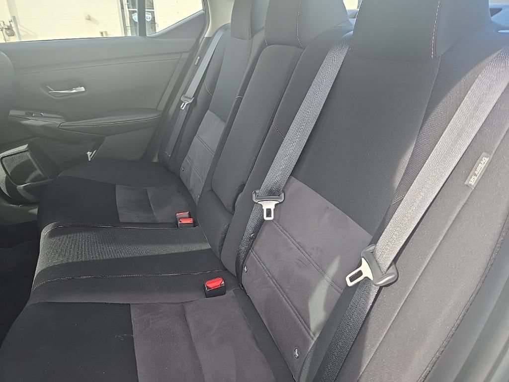 Used 2025 Nissan Sentra SR FWD image 23