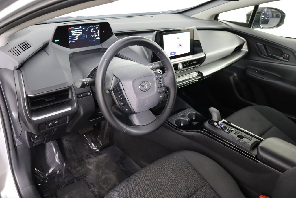 Used 2026 Toyota Prius LE FWD image 24