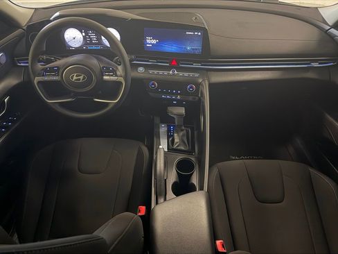 Used 2024 Hyundai Elantra SEL image 15