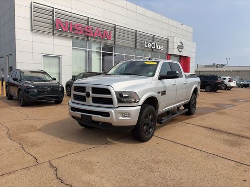Used 2017 RAM 2500 Big Horn w/ Sport Appearance Group image 1