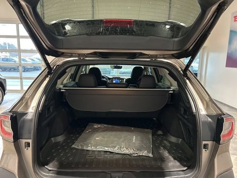 Used 2022 Subaru Outback Limited image 18