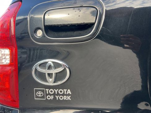 Used 2005 Toyota RAV4 4WD image 18