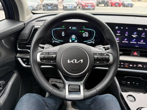 Used 2025 Kia Sportage EX w/ EX Premium Package image 22