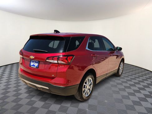 Used 2024 Chevrolet Equinox LT FWD image 4
