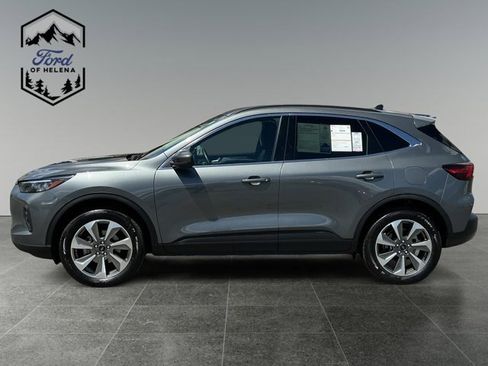 Certified 2025 Ford Escape Platinum AWD/4WD image 2