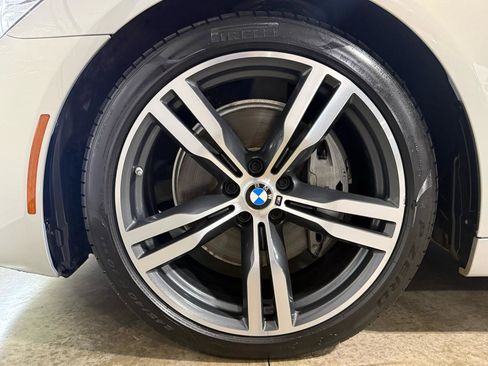 Used 2019 BMW 740i w/ M Sport Package image 55