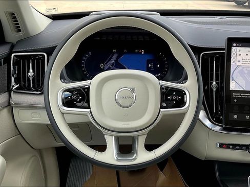 New 2026 Volvo XC90 B5 Ultra w/ Protection Package Premier image 20