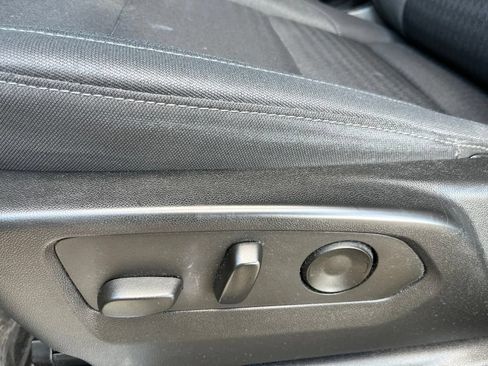 Used 2022 GMC Sierra 1500 Elevation RWD image 10