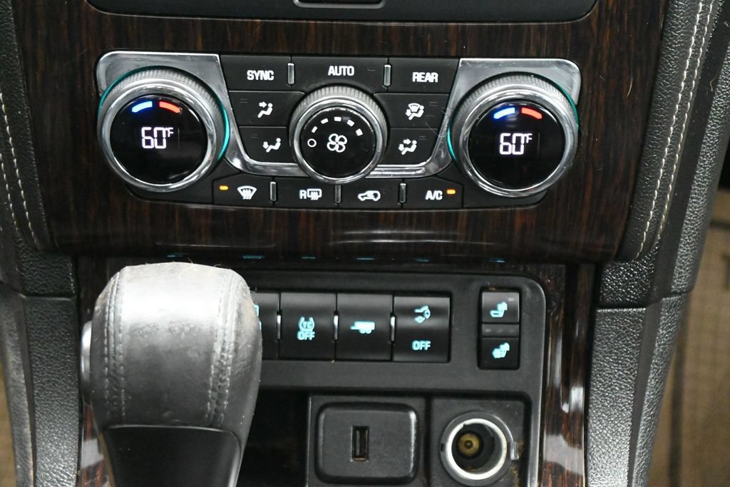 Used 2016 Chevrolet Traverse LT FWD image 22