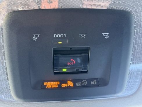 Used 2023 Toyota Prius LE image 31