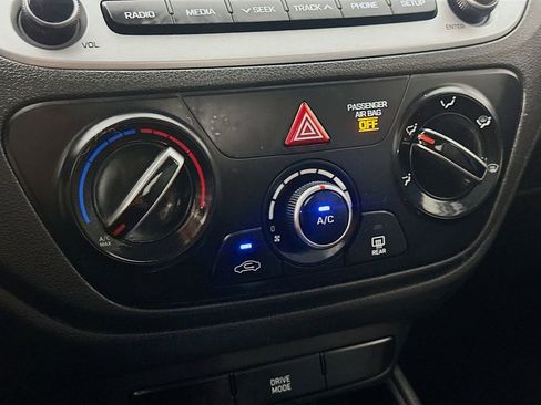 Used 2022 Hyundai Accent SE FWD image 22