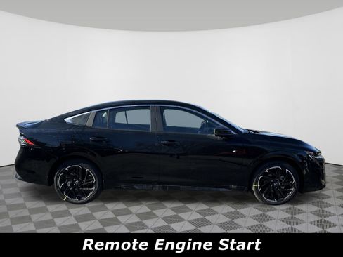 New 2026 Nissan Sentra SR w/ SR Premium Package image 2