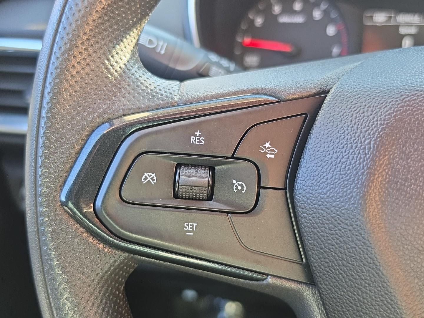 Used 2023 Chevrolet TrailBlazer LT w/ Driver Confidence Package AWD/4WD image 28