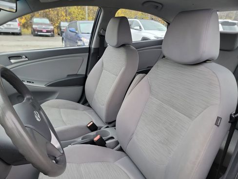 Used 2017 Hyundai Accent SE image 13