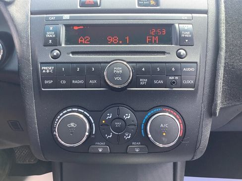 Used 2009 Nissan Altima 2.5 S w/ Emergency Aid Pkg FWD image 17