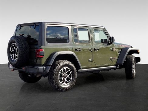 Used 2024 Jeep Wrangler Unlimited Rubicon image 4