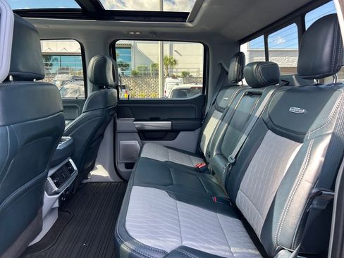 Used 2022 Ford F150 Limited image 14