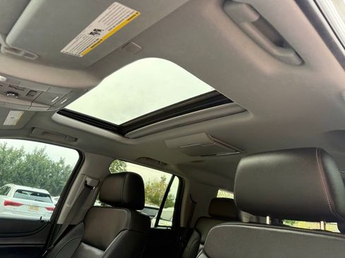 Used 2018 Chevrolet Tahoe LT image 13