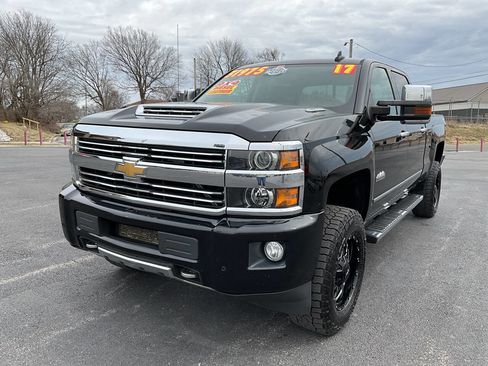 Used 2017 Chevrolet Silverado 3500 High Country w/ Duramax Plus Package image 40