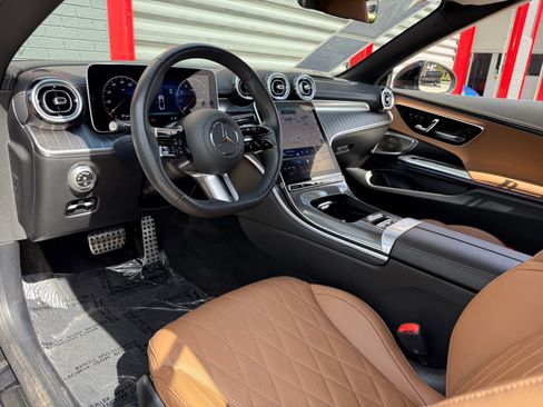 Used 2024 Mercedes-Benz CLE 300 4MATIC Cabriolet image 28