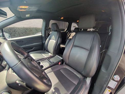 Used 2025 Honda Odyssey Sport-L image 25