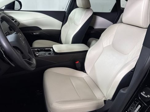 Used 2024 Lexus RX 350 FWD w/ Technology Package image 11