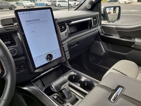 Used 2024 Ford F150 Lightning Platinum image 19