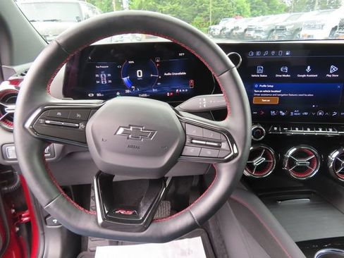 Used 2025 Chevrolet Blazer EV RS AWD/4WD image 17