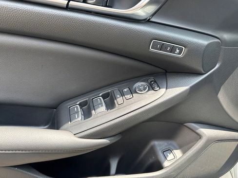 Used 2020 Honda Accord EX-L image 7