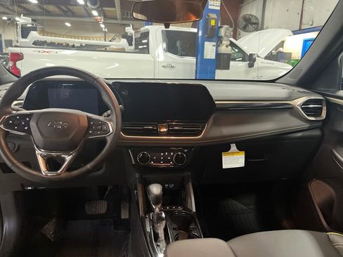 New 2026 Chevrolet TrailBlazer ACTIV w/ Driver Confidence Package AWD/4WD image 12