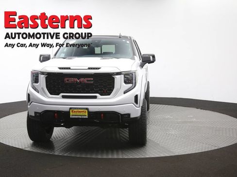Used 2024 GMC Sierra 1500 AT4 w/ Technology Package AWD/4WD image 57
