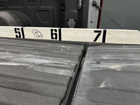 Used 2024 Chevrolet Silverado 1500 LT image 15