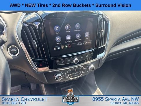 Used 2023 Chevrolet Traverse LT w/ Rear Camera Mirror Package AWD/4WD image 21