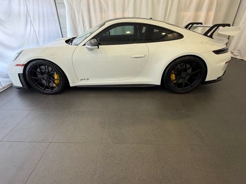 Certified 2026 Porsche 911 GT3 RWD image 2
