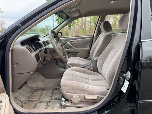 Used 1997 Toyota Camry CE image 12