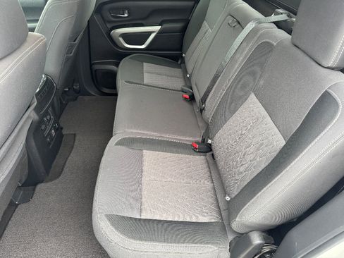 Used 2020 Nissan Titan SV w/ SV Convenience Package image 14