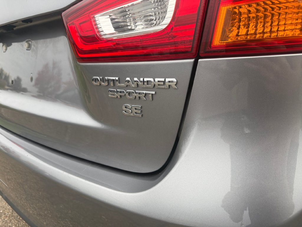 Used 2017 Mitsubishi Outlander Sport SE AWD/4WD image 33