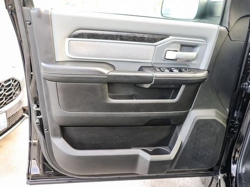 Used 2019 RAM 2500 Big Horn RWD image 23