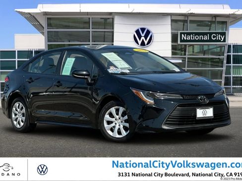 Used 2023 Toyota Corolla LE FWD image 1