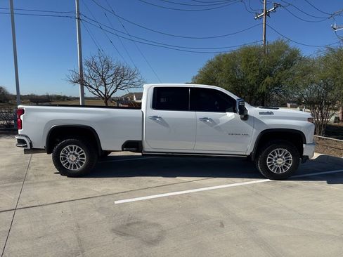 Used 2022 Chevrolet Silverado 3500 High Country w/ Z71 Off-Road Package image 2