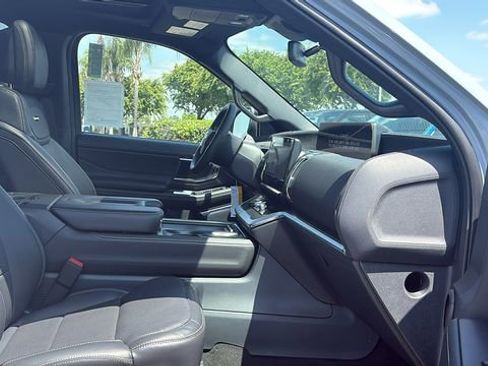 New 2026 Ford Expedition Platinum w/ Stealth Appearance Package AWD/4WD image 11