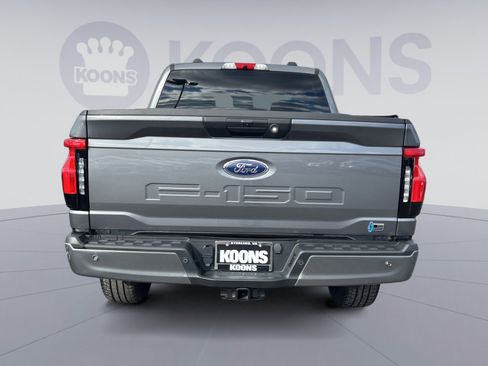 Used 2023 Ford F150 Lightning XLT image 5