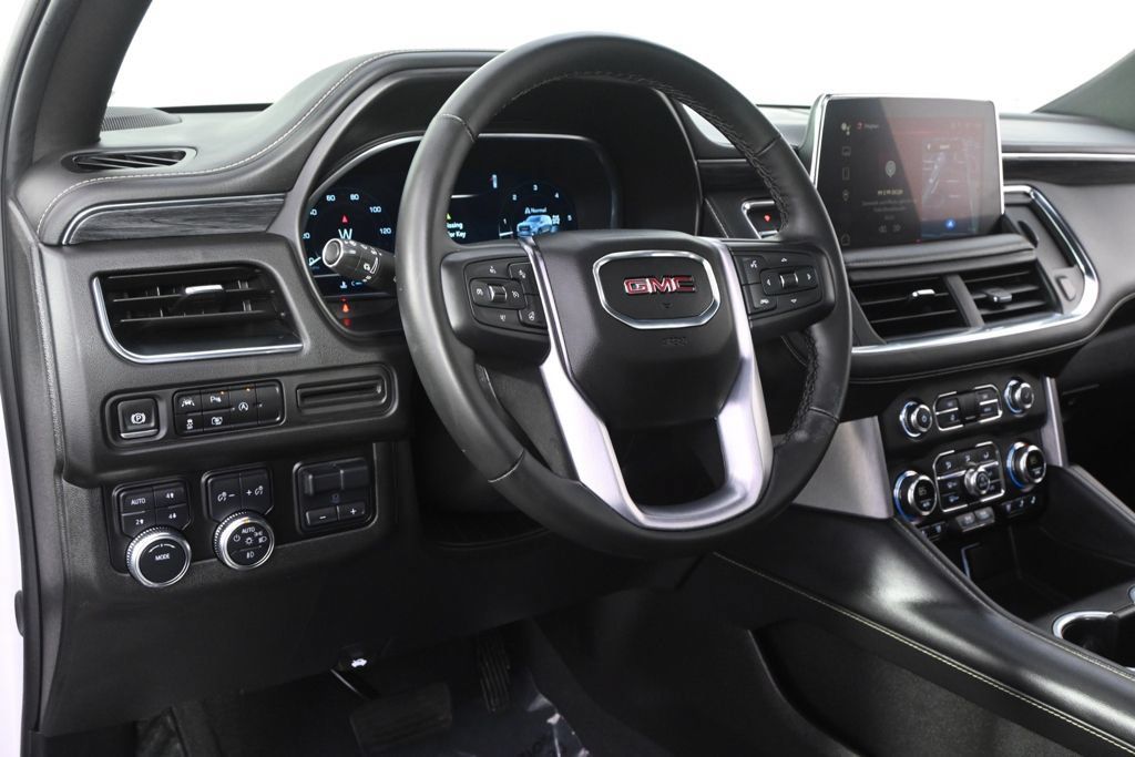 Used 2024 GMC Yukon SLT w/ SLT Premium Package AWD/4WD image 12