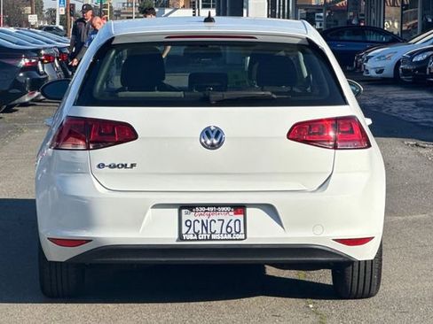 Used 2016 Volkswagen e-Golf SE w/ DC Fast Charging Package image 5