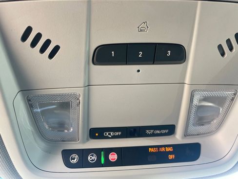 Used 2019 Chevrolet Blazer LT w/ Sound & Technology Package image 31