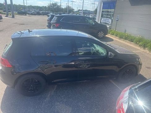 Used 2015 Volkswagen Golf TDI S FWD image 2