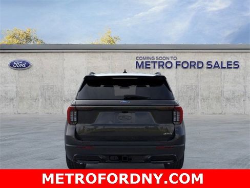 New 2026 Ford Explorer ST-Line w/ ST-Line Street Pack image 6