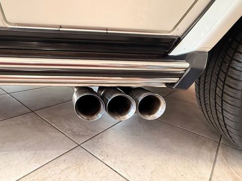 Used 2016 Mercedes-Benz G 65 AMG 4MATIC image 24