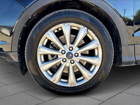 Used 2017 Ford Escape Titanium image 10